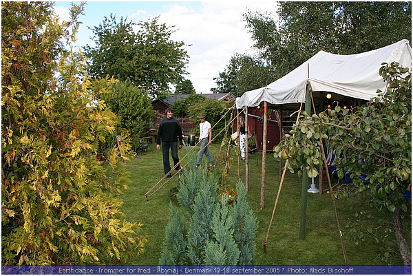 Earthdance -Trommer for fred - �byh�j - Denmark 17-18 september 2005. IMG_9351.JPG