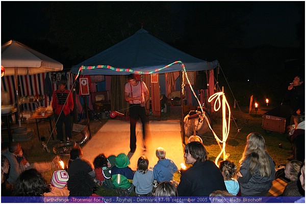Earthdance -Trommer for fred - �byh�j - Denmark 17-18 september 2005. IMG_9398.JPG