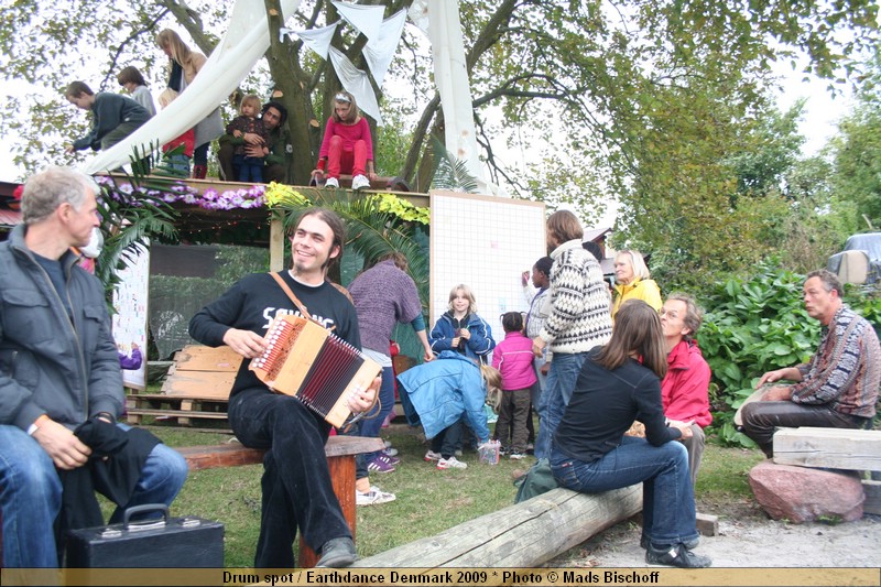 Drum spot / Earthdance Denmark 2009 * Photo � Mads Bischoff  IMG_6226.JPG