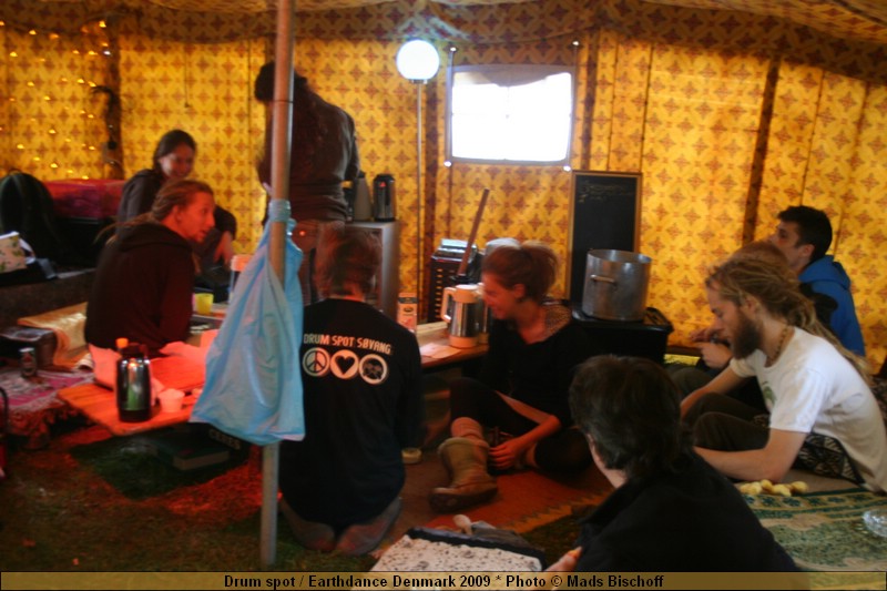 Drum spot / Earthdance Denmark 2009 * Photo � Mads Bischoff  IMG_6281.JPG