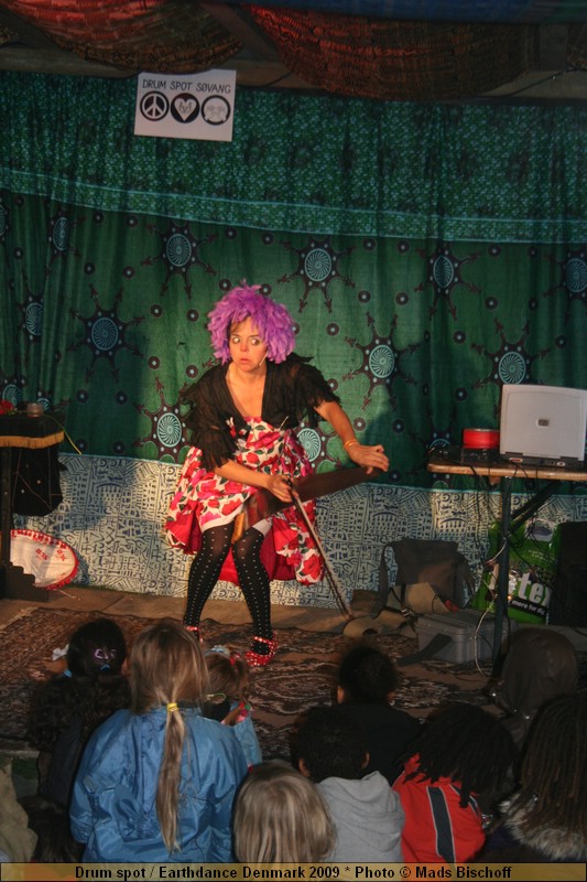Drum spot / Earthdance Denmark 2009 * Photo � Mads Bischoff  IMG_6447.JPG