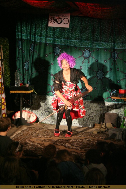 Drum spot / Earthdance Denmark 2009 * Photo � Mads Bischoff  IMG_6453.JPG
