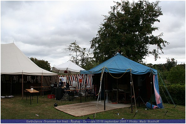 Earthdance -Trommer for fred - �byh�j - Denmark 17-18 september 2005. IMG_9548.JPG