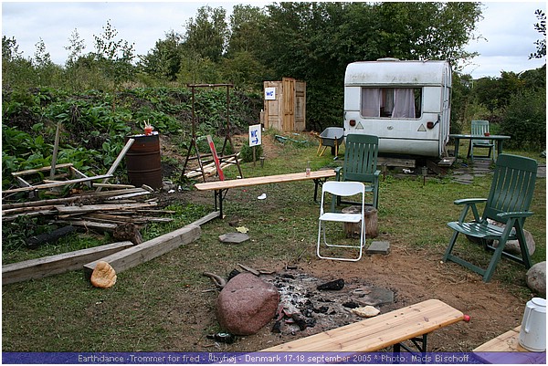 Earthdance -Trommer for fred - �byh�j - Denmark 17-18 september 2005. IMG_9551.JPG