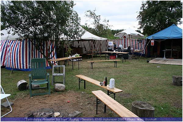 Earthdance -Trommer for fred - �byh�j - Denmark 17-18 september 2005. IMG_9552.JPG