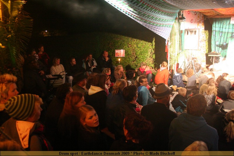 Drum spot / Earthdance Denmark 2009 * Photo � Mads Bischoff  IMG_6457.JPG