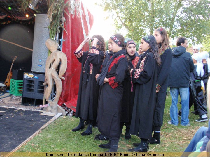 Drum spot / Earthdance Denmark 2010 * Photo � Lena S�rensen  63830_1518811605180_1081226852_31479352_7761627_n.jpg