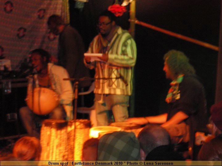 Drum spot / Earthdance Denmark 2010 * Photo � Lena S�rensen  63830_1518812245196_1081226852_31479368_6488001_n.jpg