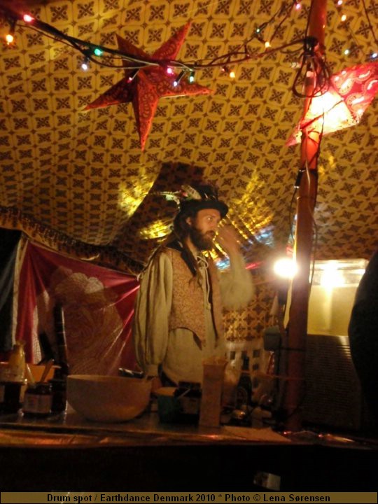 Drum spot / Earthdance Denmark 2010 * Photo � Lena S�rensen  63830_1518813045216_1081226852_31479388_5251019_n.jpg