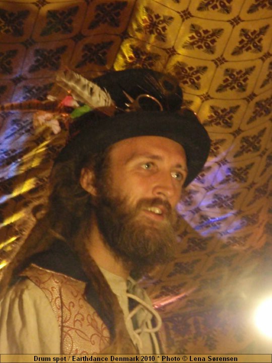 Drum spot / Earthdance Denmark 2010 * Photo � Lena S�rensen  63830_1518813085217_1081226852_31479389_2686260_n.jpg