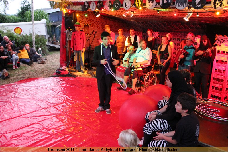 Drumspot 2011 *  Earthdance Aabyhoej Denmark * Photo � Mads Bischoff  IMG_3252.JPG